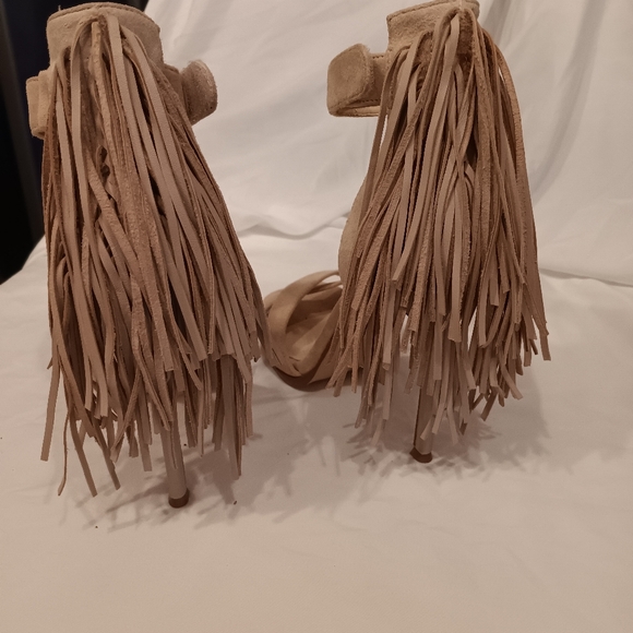 Nine West Beige Velvet Heels with leather Fringe party celebrate - Picture 2 of 6